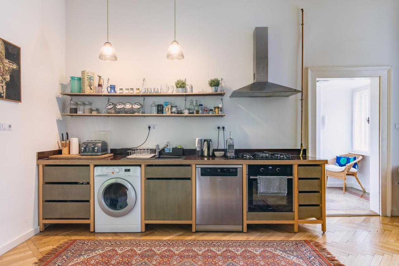 Bright & Spacious Loft With Basilica View Budapest Eksteriør bilde