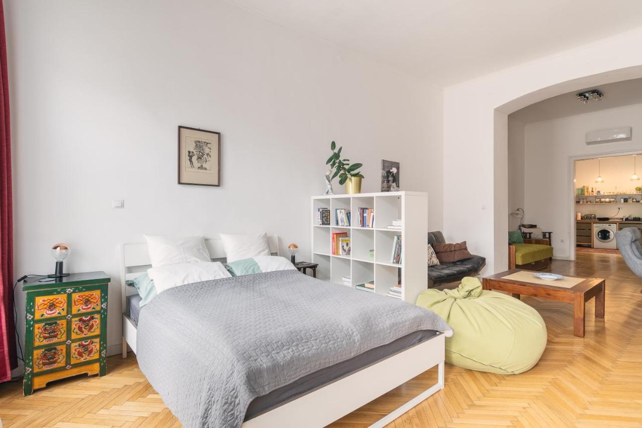 Bright & Spacious Loft With Basilica View Budapest Eksteriør bilde